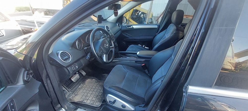 Vand Mercedes ML 4MATIC inscris ca autoutilitara