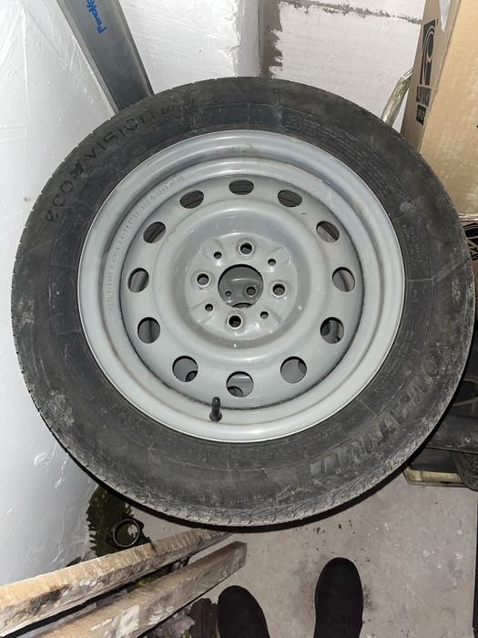 Продам комплект шин на 14