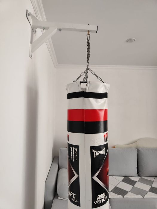 Продам боксерскую грушу