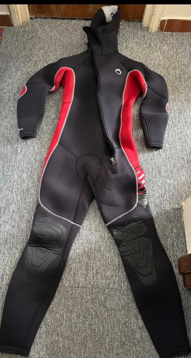 Costum gros pentru scafandri