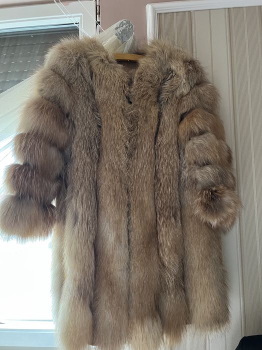 Haina blana naturala vulpe!