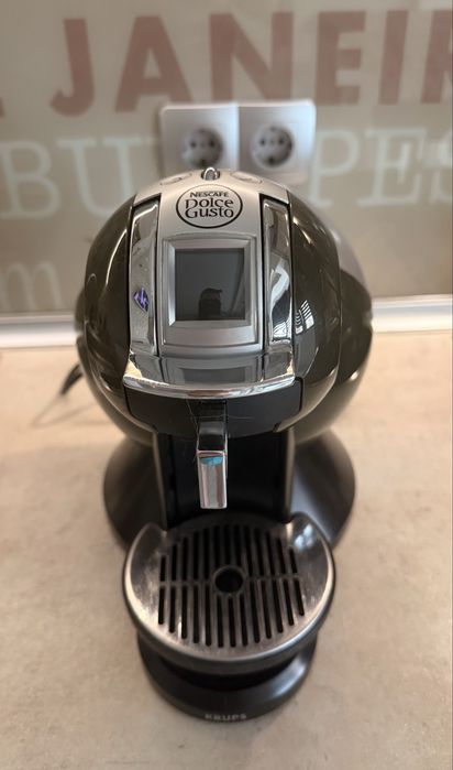 Кафе машина Krups NESCAFE Dolce Gusto Infinissima KP260T.