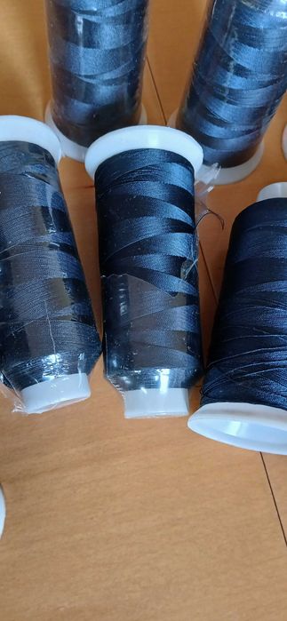 Полиестерни шевни конци