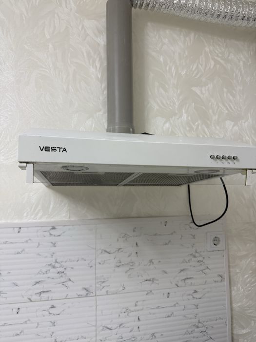 Вытяжка Vesta б/у холати уртача