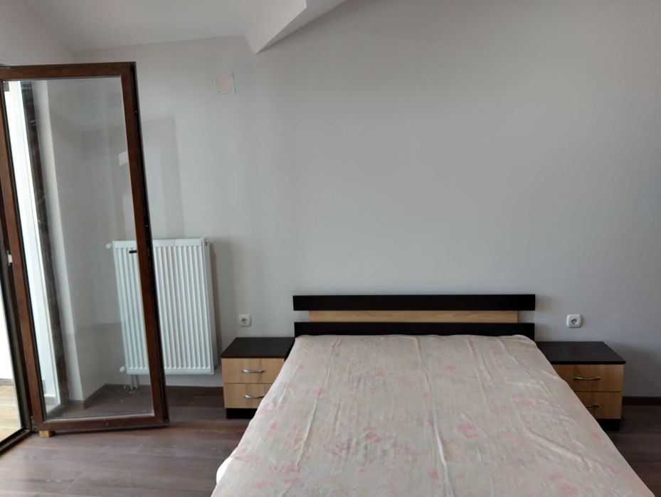 Дава под наем изцяло ремонтиран нов  двустаен апратамент