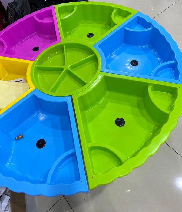 Стулья детские и столы