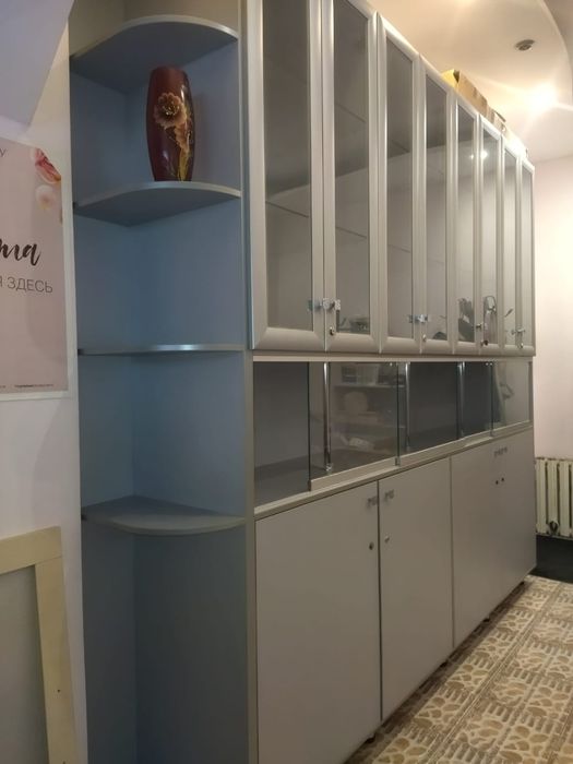 Шкаф для гостиной, кабинета