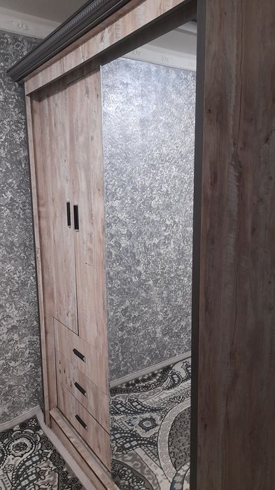 Продаётся шифонер раздвижной