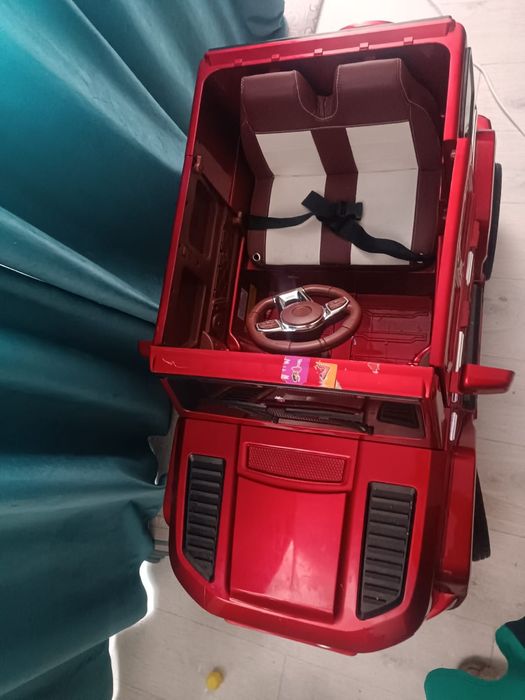 Продам детскую машинку