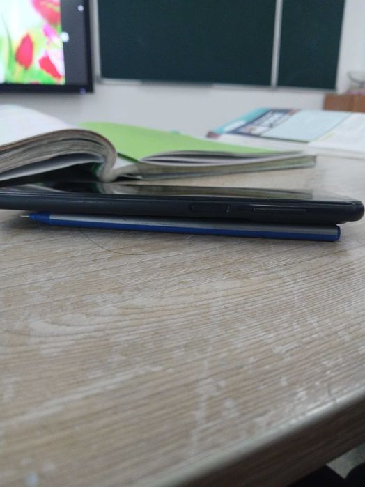 Samsung a23 продам торг есть