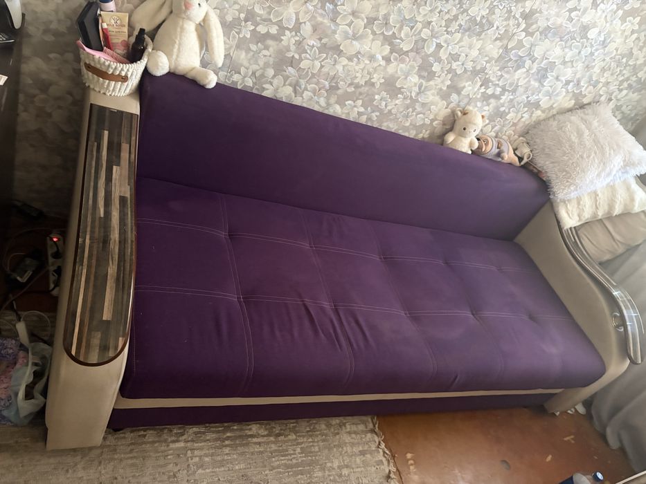 Продается диван плюс кресло кровать