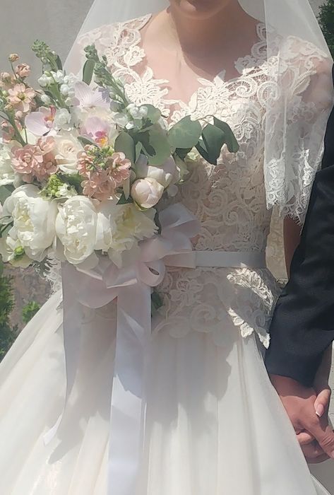 Vand rochie mireasa