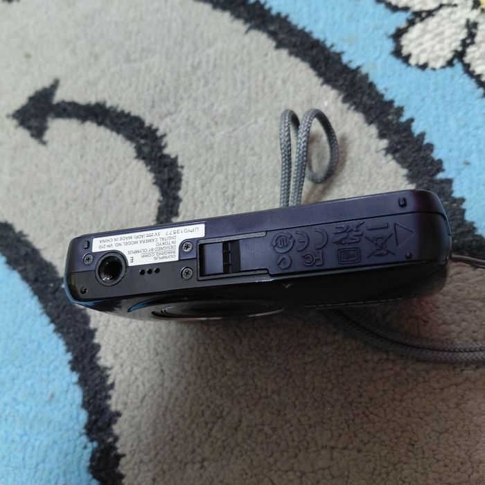 Продам фотоаппарат OLIMPUS VH-210