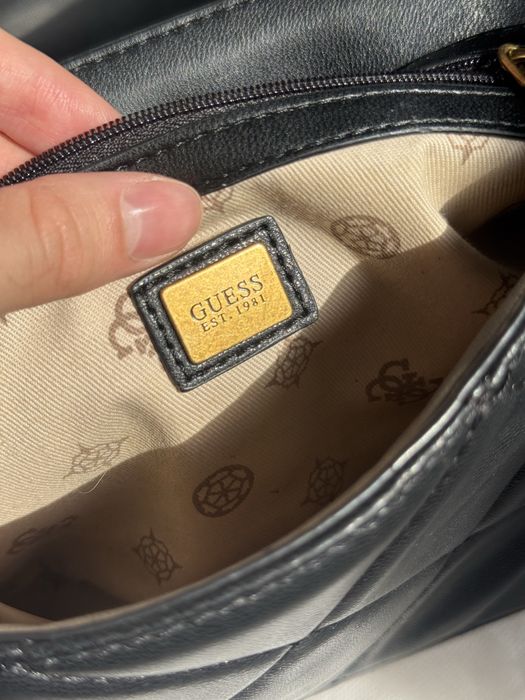 Оригинална чанта GUESS