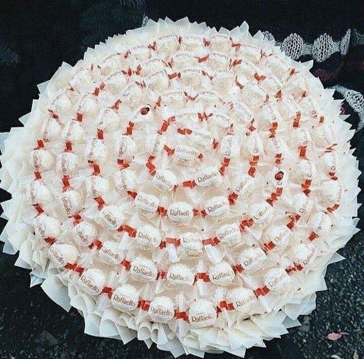 Букеты с Рафаэлло, Киндер Фудфлористика