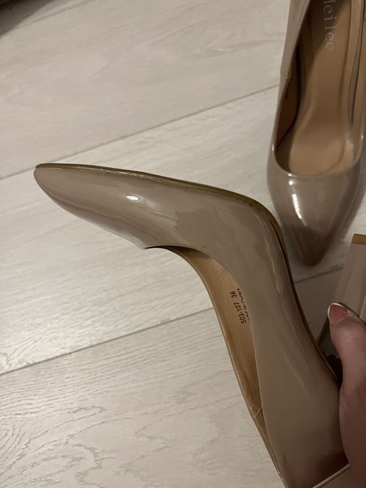 Туфли телесного цвета