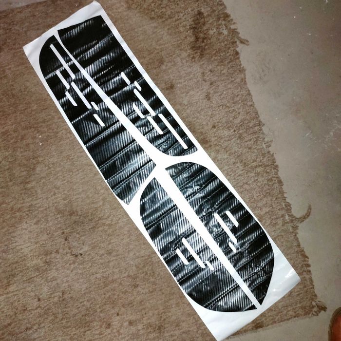 Наклейки на Toyota RAV4