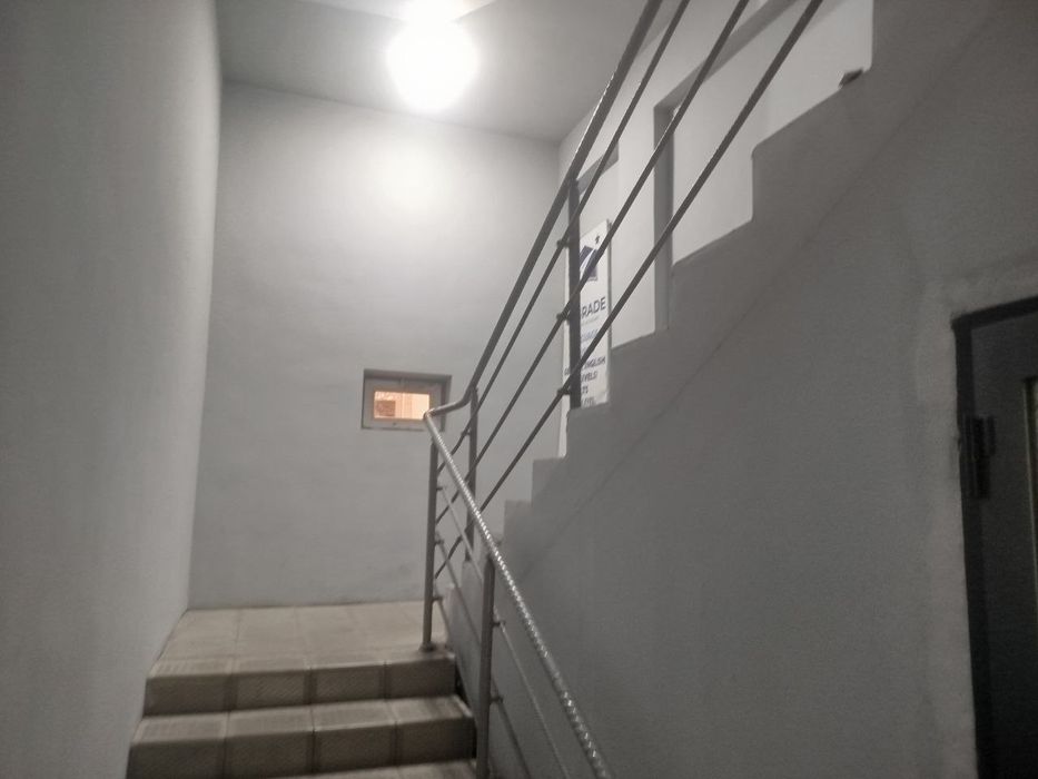 Сдаётся в аренду 2-х этажное здание с подвалом (по 150 м² каждый урове