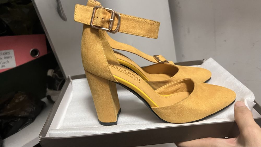 Срочно продаю новый туфли