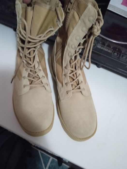 Берцы новый.42-размер.
