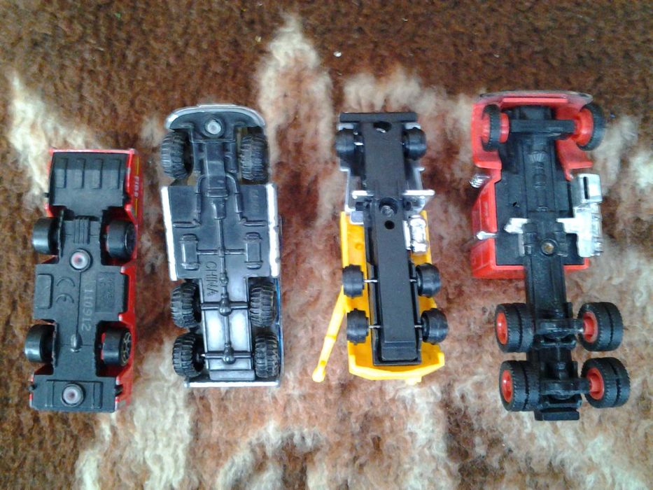 Machete Masinute Metalice 7-9 cm jucarie copii (var. 5)