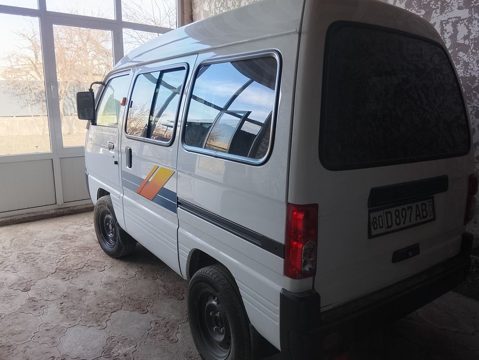 Автомобиль дамас