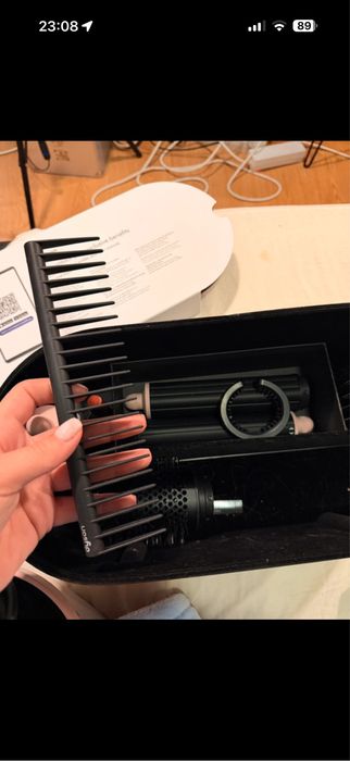 Dyson editia strawberry