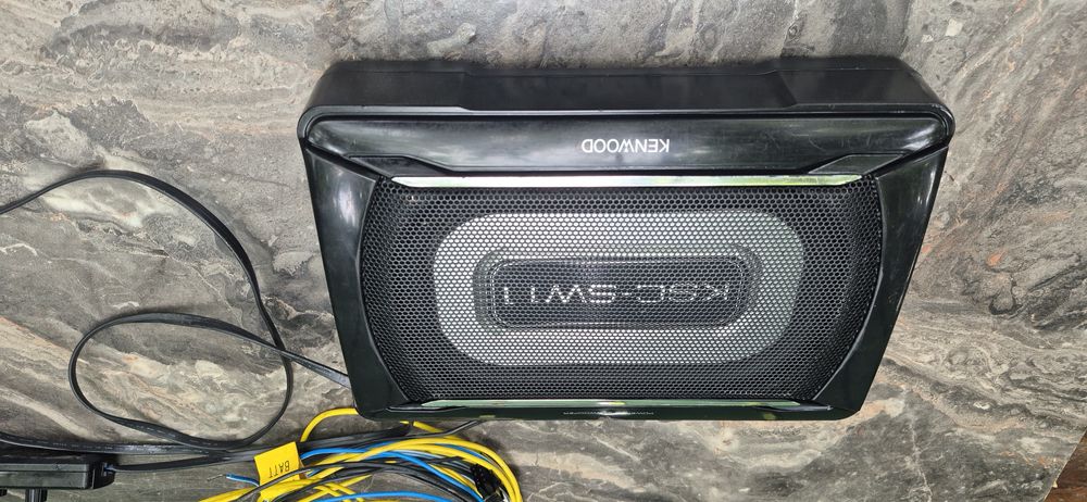 Vand  Subwoofer  Activ  Kenwood