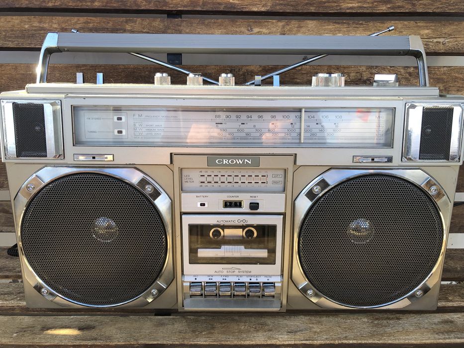 Crown CSC-950L – Красив радиокасетофон от Япония - Лична колекция.