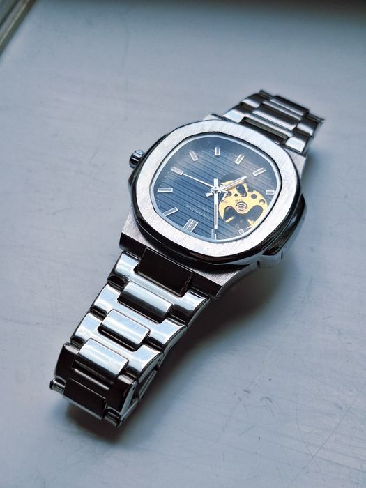 Часы механический