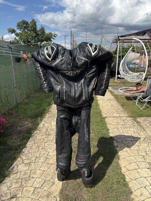 Vand echipament moto RST S1 M