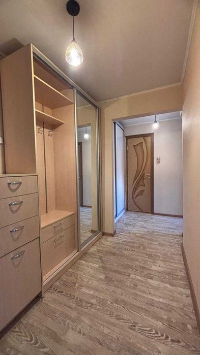 Продается 2х квартира по проспекту Абая