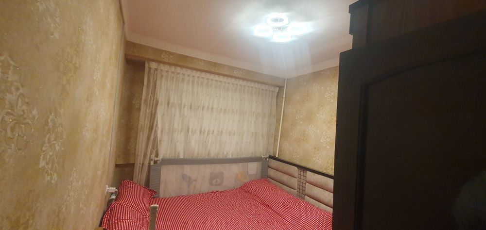 Продаётся 4-комнатная квартира в Якасарайском районе