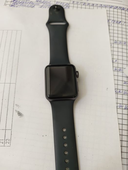 Продам часы наручные  Apple watch