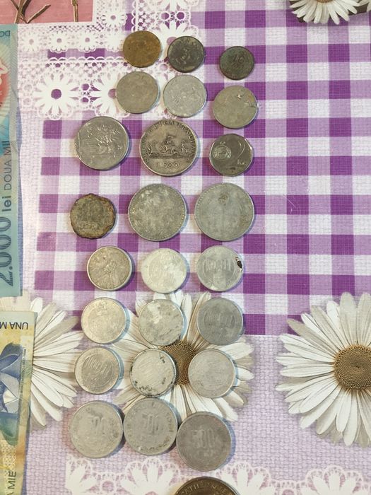 Bani vechi romanesti si straini