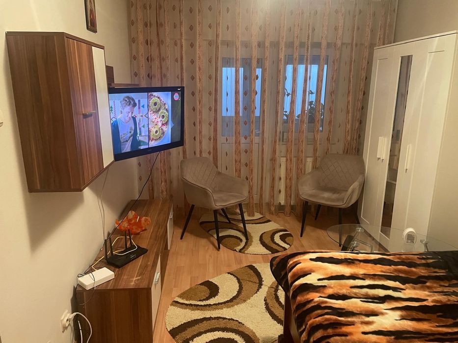 Închiriez garsonieră cartier Gavana 3