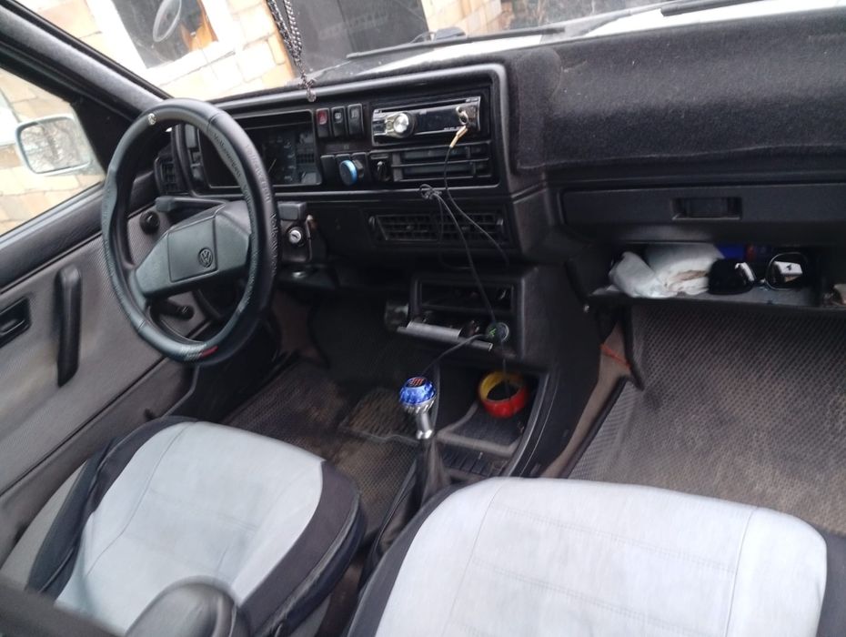 Гольф 2 . На корбюраторе.