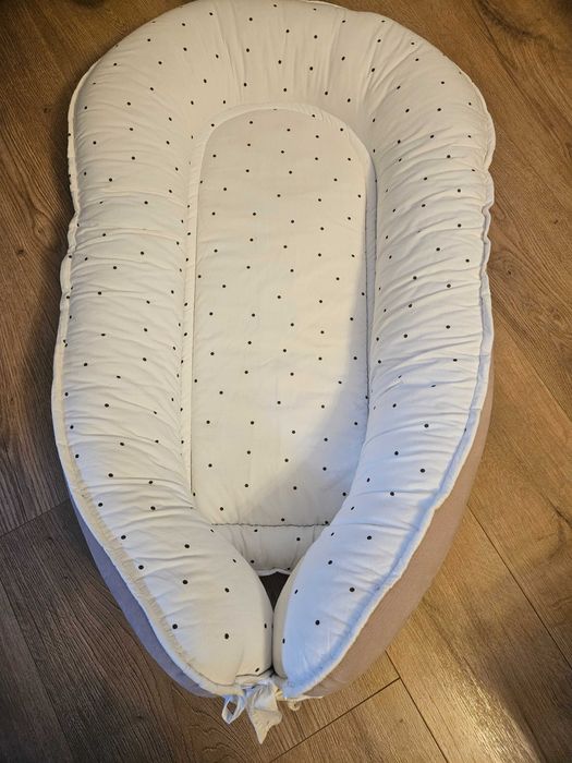 Baby nest bebeluși