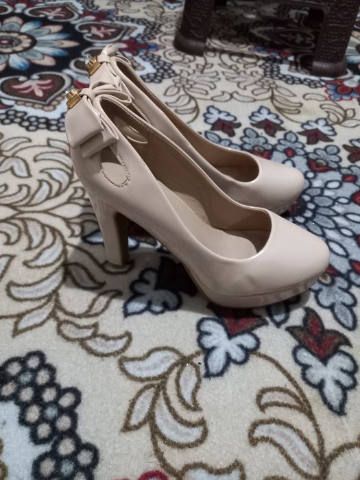 Туфли каблоки баланд олди йопик