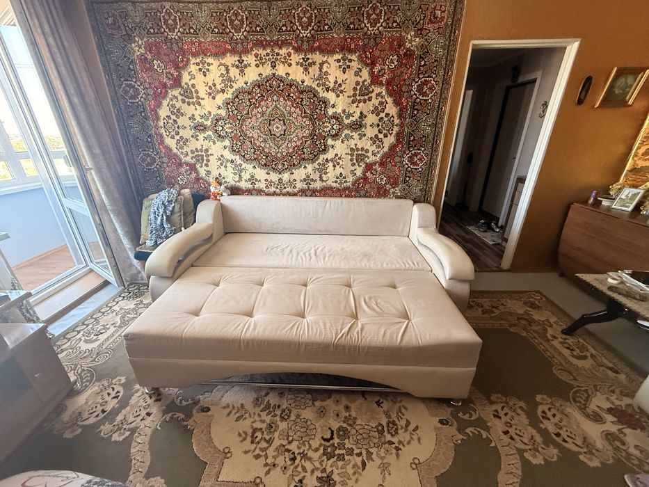 Продам диван с креслом