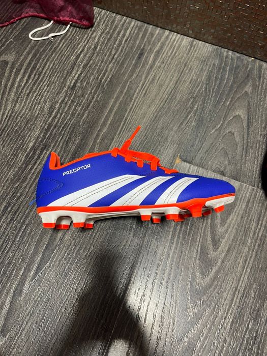 Футболни бутонки