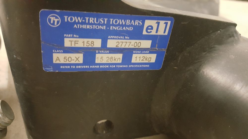 Продавам теглич за Форд Транзит