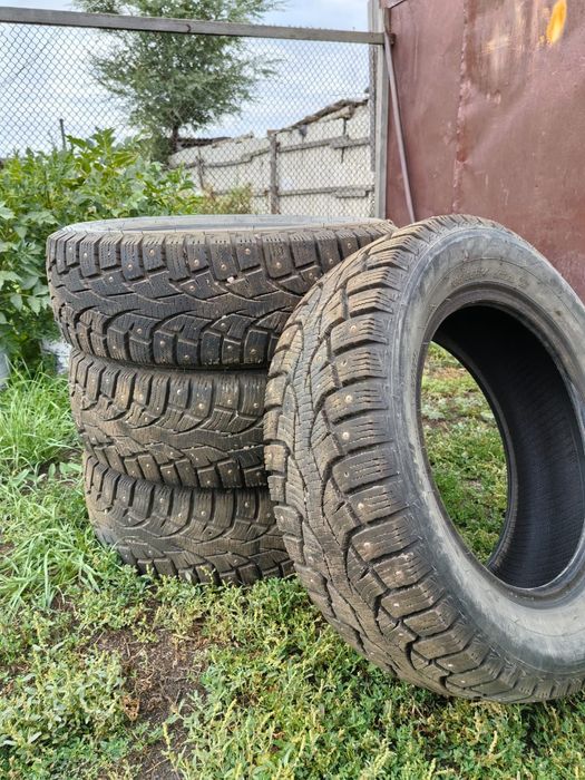 Продаю шины, зимние