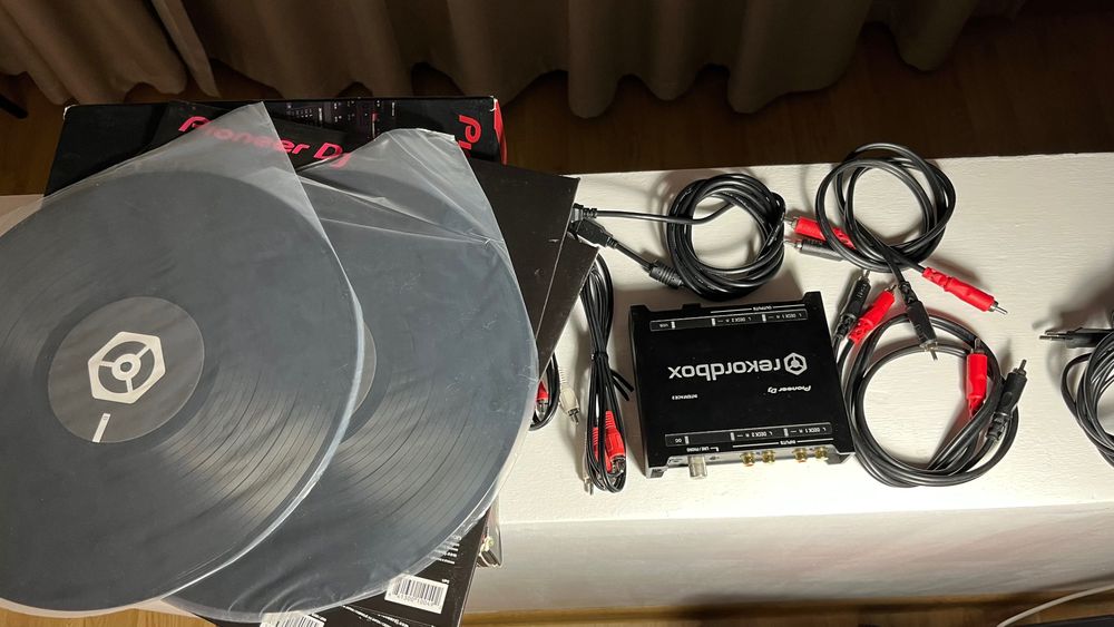 Interfata audio Rekordbox INTERFACE 2