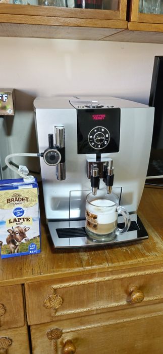 Espressor cafea  automat Jura Impressa J 9.2