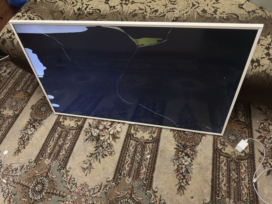 Продается телевизор Samsung. Матрица сломалась