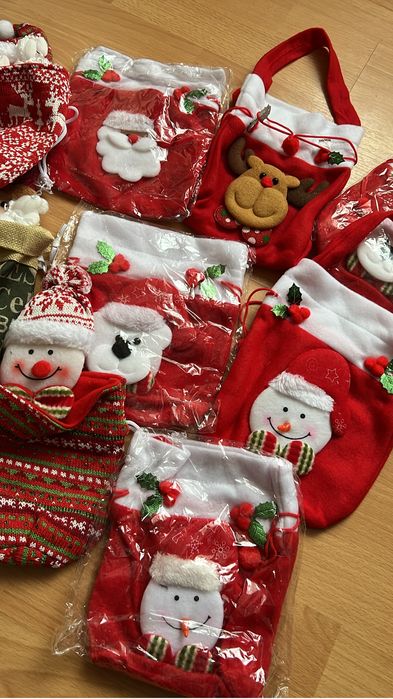 Дед морозы и мешки подарочные