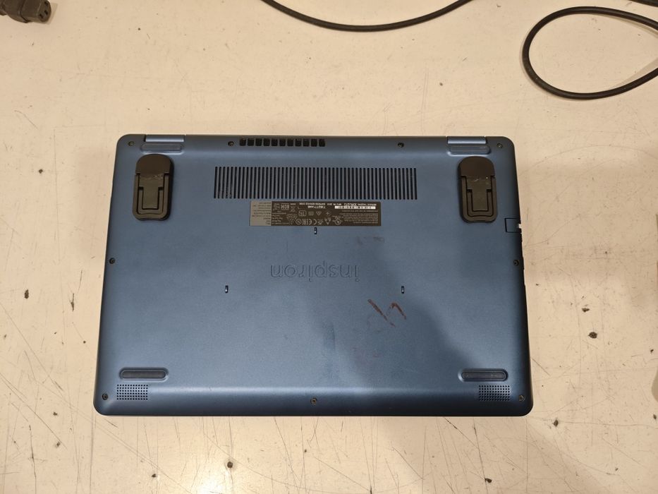 Продам ноутбук DELL INSPIRON 15