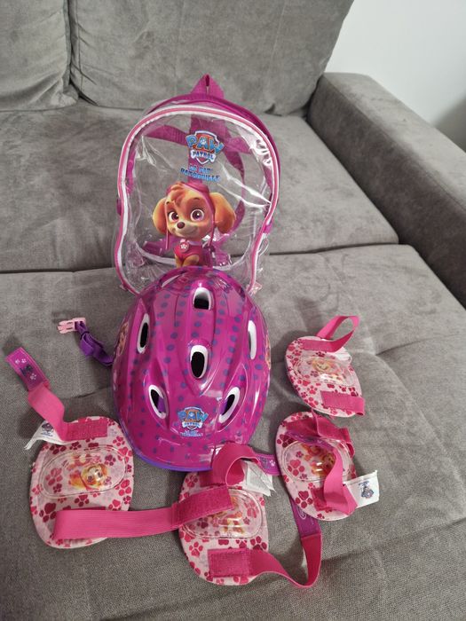 Casca si protectii,genunchiere si cotiere noi