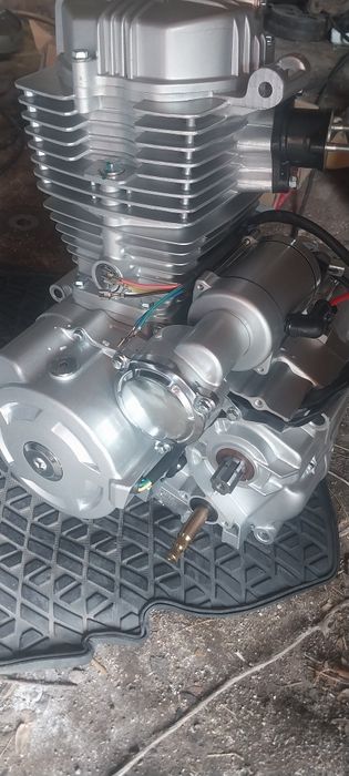Новый двигатель 200 кубов